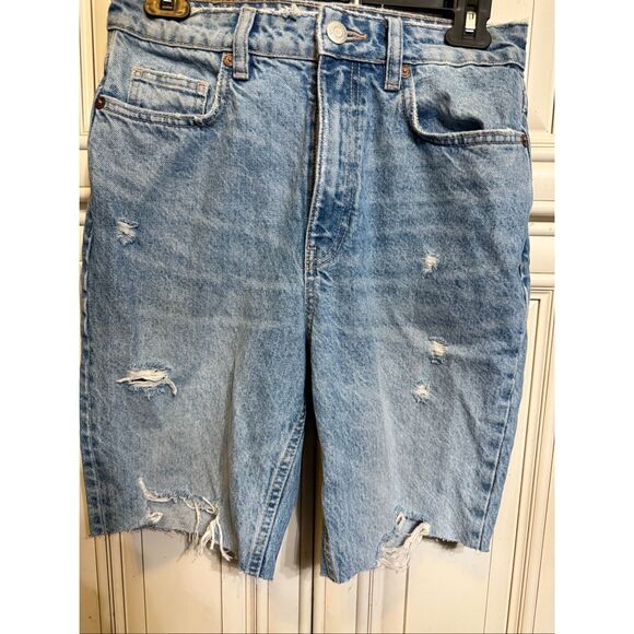 Zara Women's Distressed High Rise Bermuda Cut Off Denim Jean Shorts Blue Size 4 - Picture 3 of 8